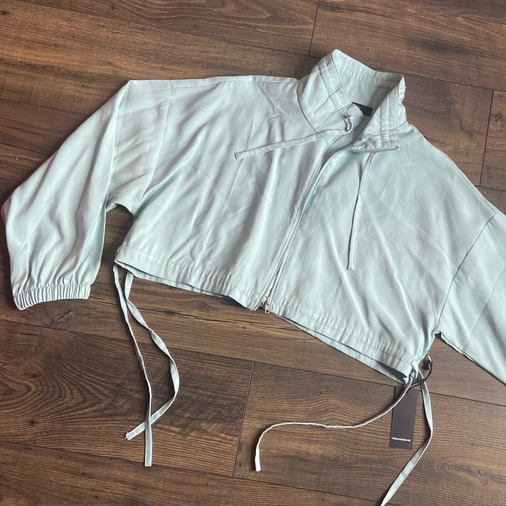 Drawstring Zip-through Cropped Jacket - Picture 3 of 9